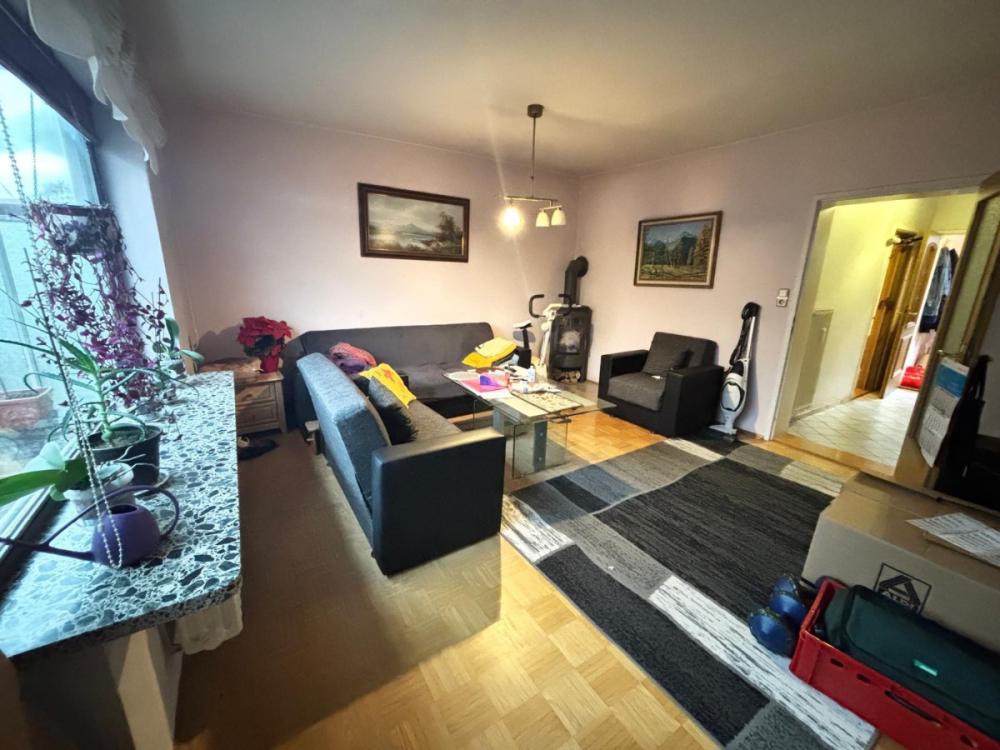 Wohnzimmer mit Kamin