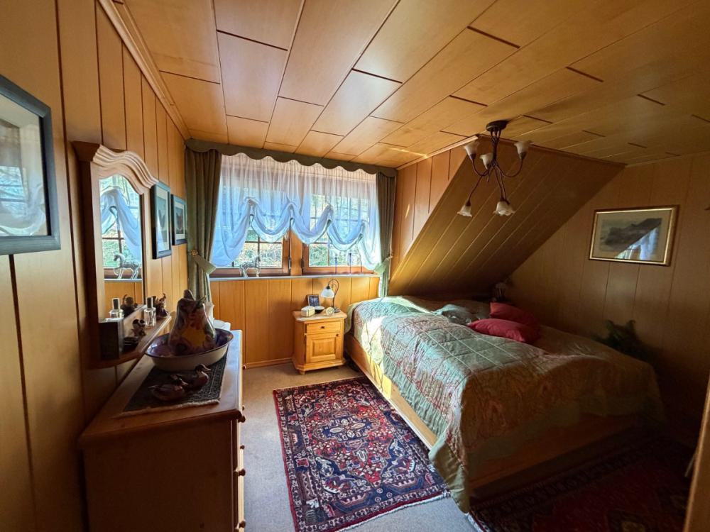 Schlaf-/ Kinderzimmer